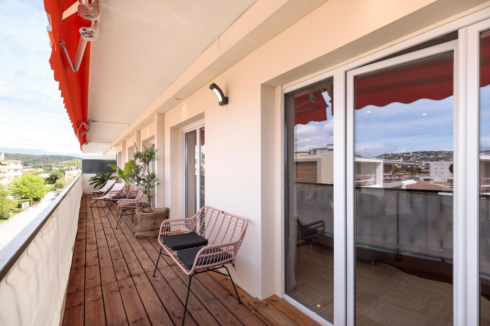 Spacieux Appartement De 114 M2 A 5 Min Des Plages - Proximite Tous Commerces Et Transports Antibes Extérieur photo