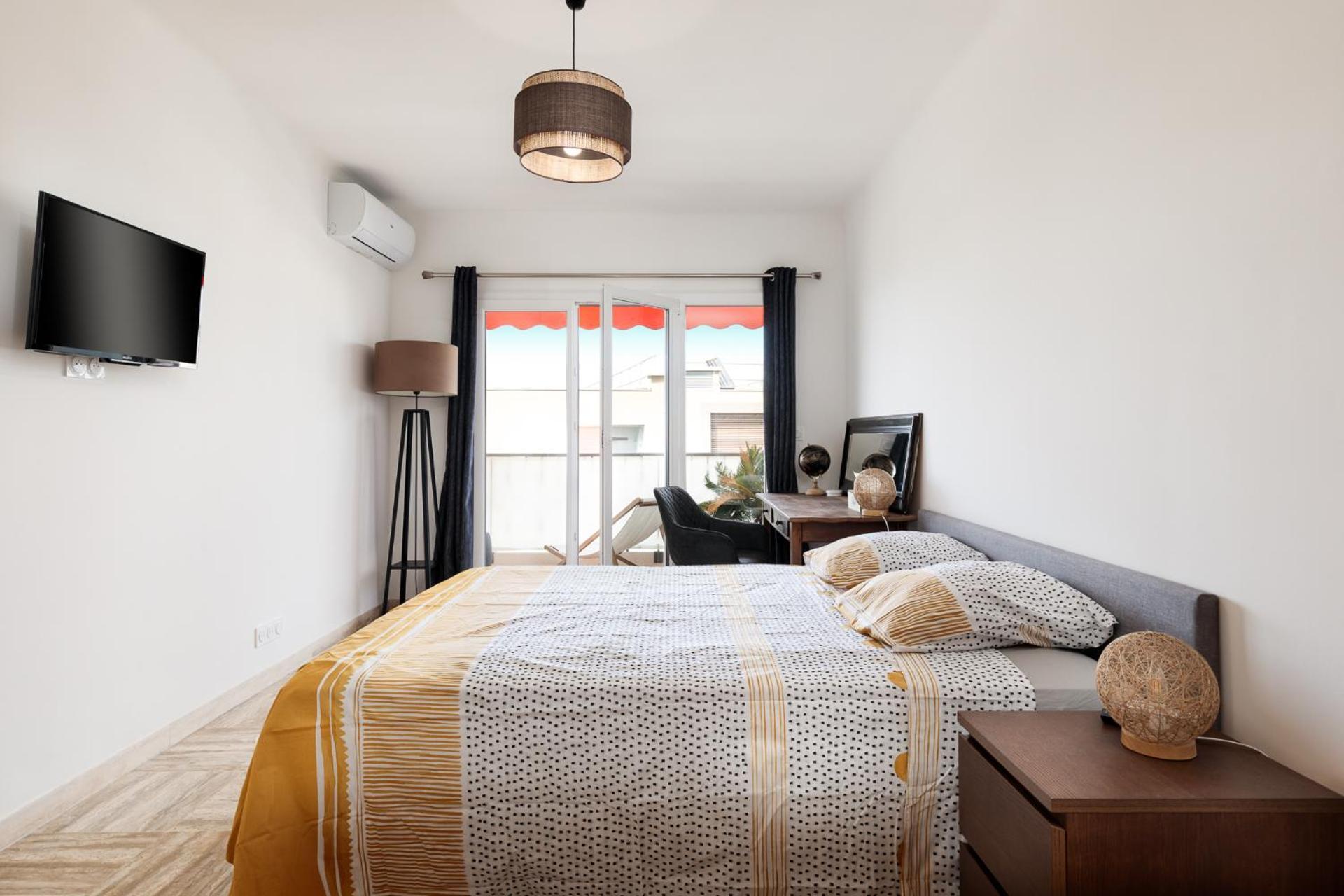 Spacieux Appartement De 114 M2 A 5 Min Des Plages - Proximite Tous Commerces Et Transports Antibes Extérieur photo